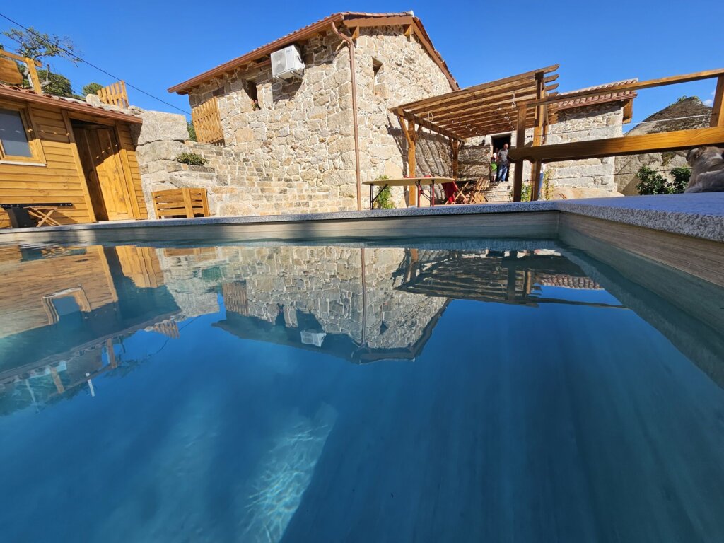 Piscina com tratamento UV, Chaves